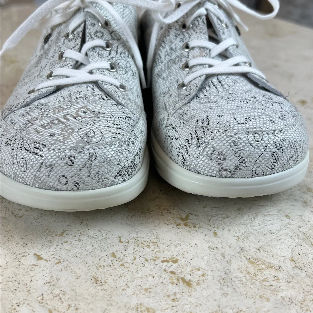 Finn Comfort Made in Germany Womens Ikebukuro Shoe - Words Bianco, Size 8 US - Picture 11 of 17